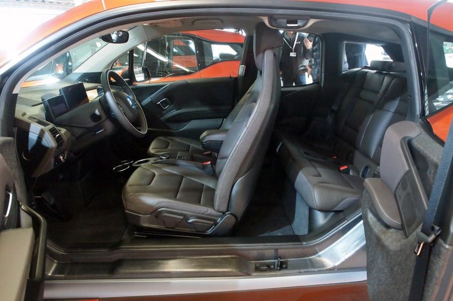  BMW i3 2014 года  (фото 46 из 240)